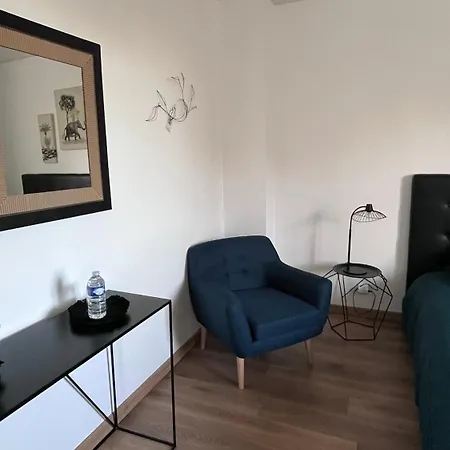 Chambre au petit Chateau Tourcoing Extérieur photo