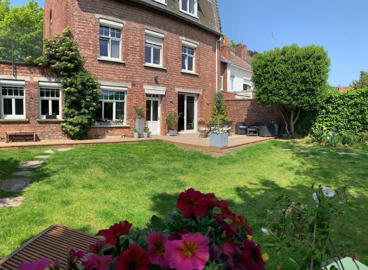Au Petit Chateau *
