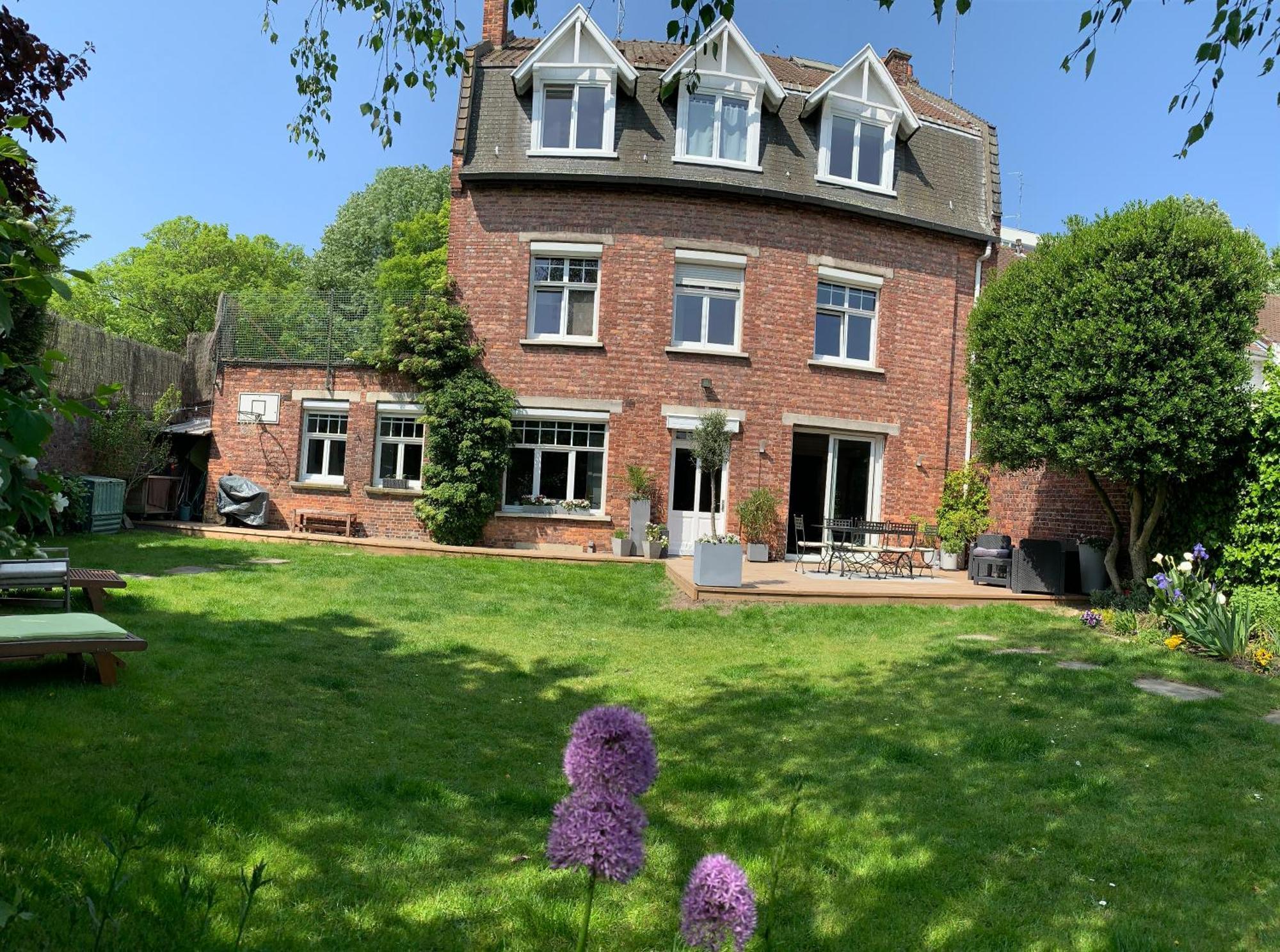 Au Petit Chateau